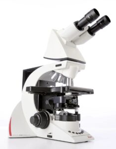 Leica DM3000